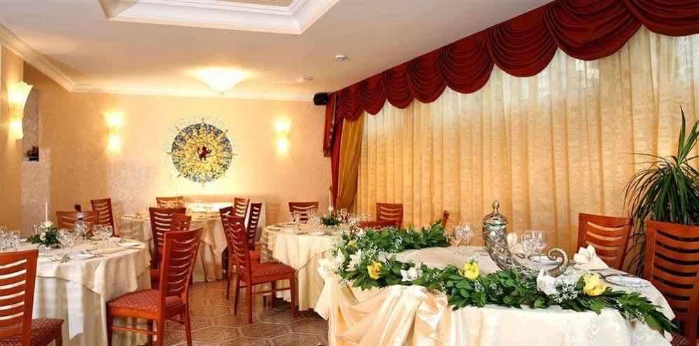 Leon D'oro Hotel